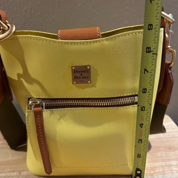 Dooney & Bourke Roxy - Picture 3 of 9